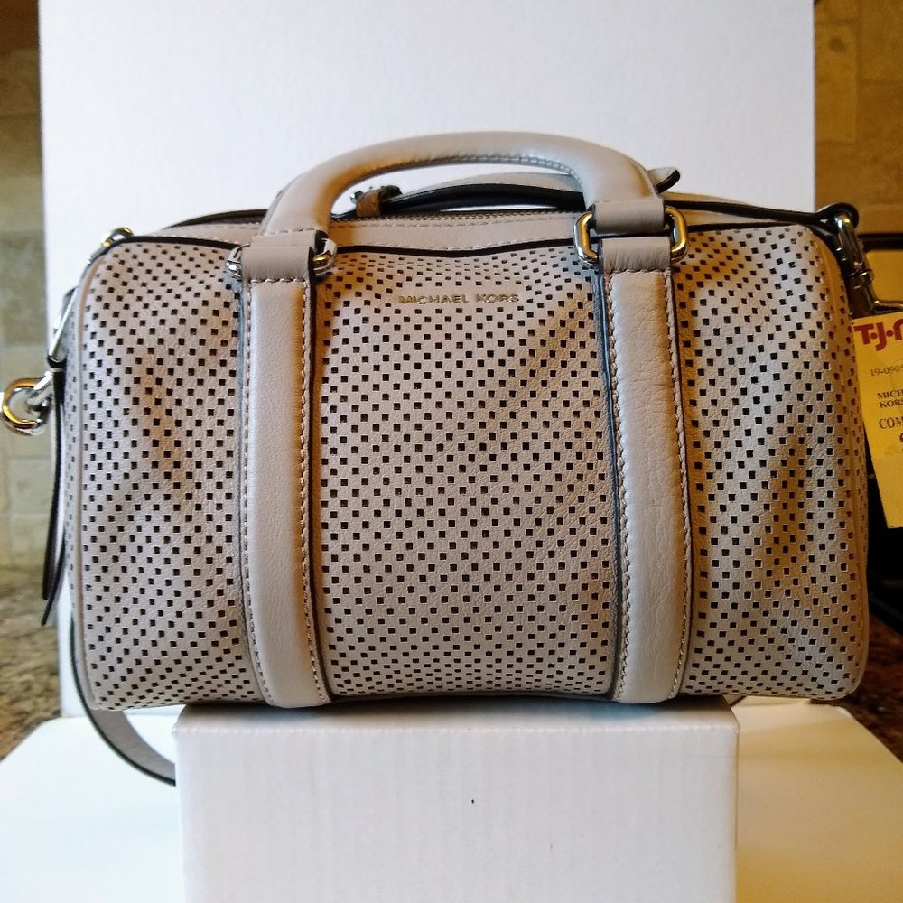 MICHAEL KORS SMALL SATCHEL/ CROSSBODY BAG. NWT.
